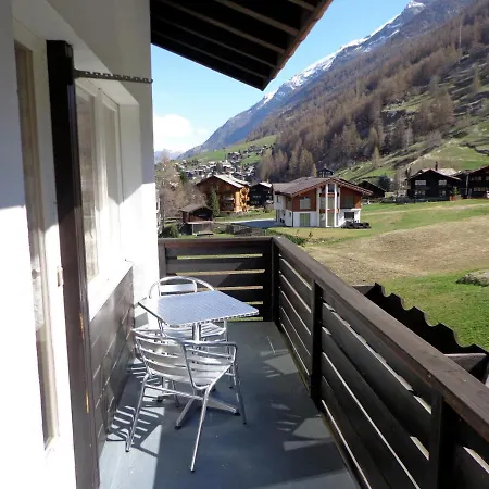 Matterhorn Golf Couette-café 2*